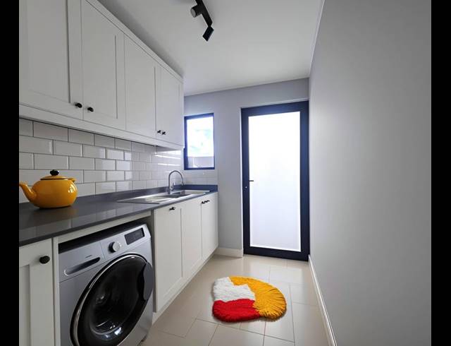 3 BEDROOM HOUSE FOR SALE IN LAGUNA